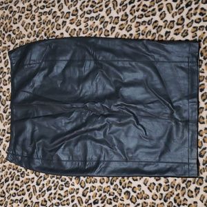 Romeo + Juliet Couture Faux Leather Pencil Skirt
